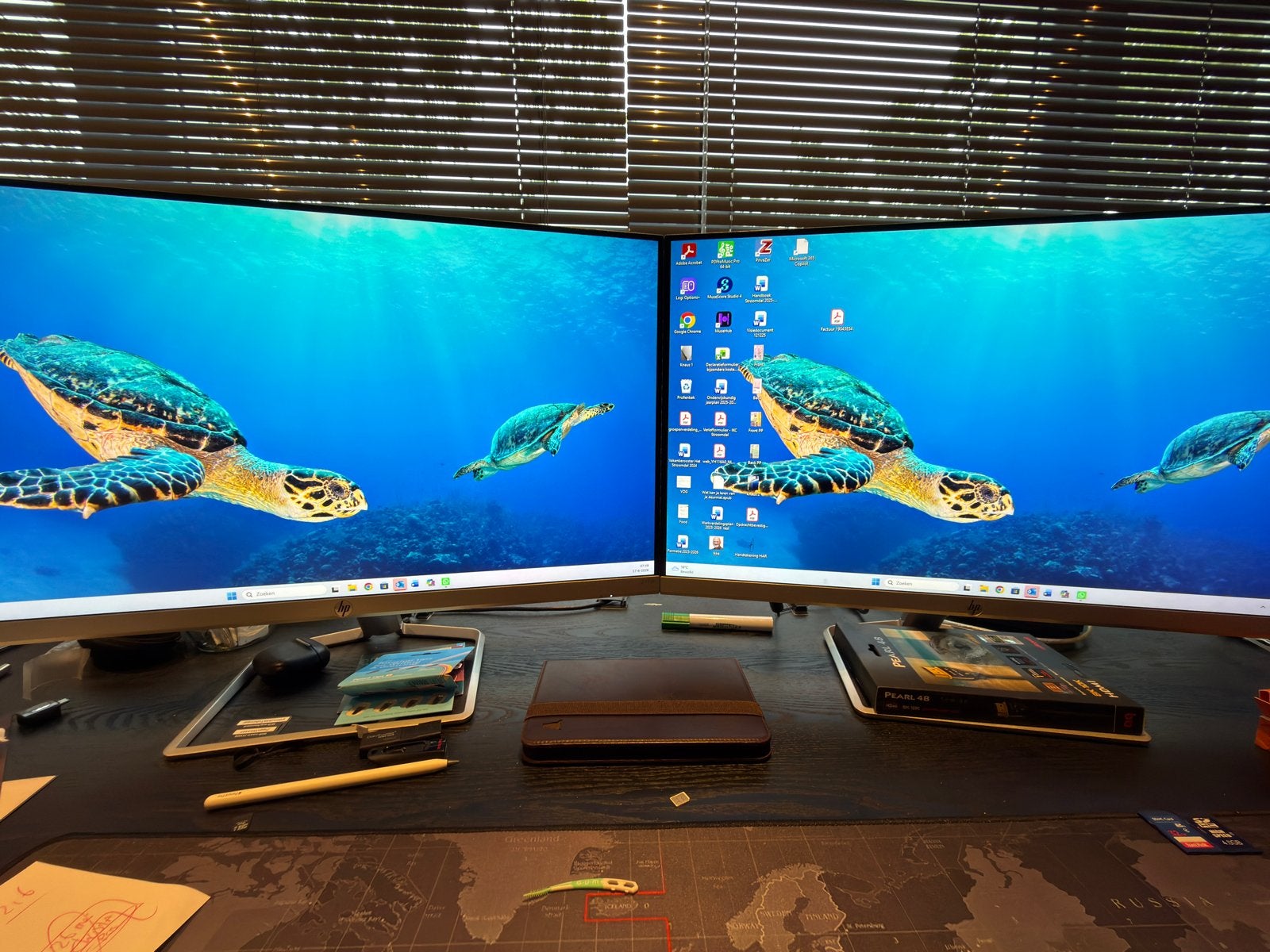 2 x HP 27 fw - Zo goed als nieuw, HDMI, In hoogte verstelbaar, Full HD, Zo goed als nieuw