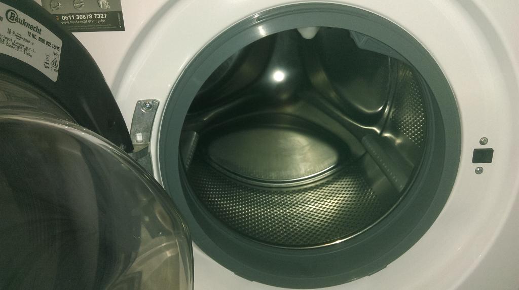 Bauknecht wasmachine 9kg, z.g.a.n. modern, met foutcode E05, Ophalen, Niet werkend