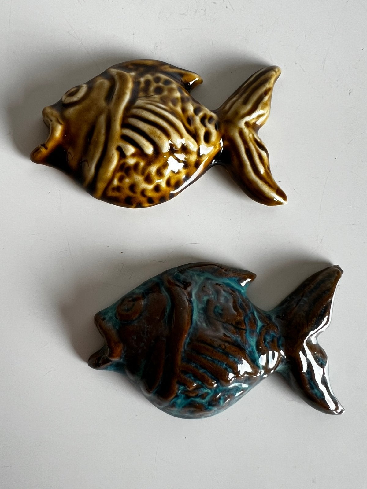 2 Vintage Keramiek Wand Vissen Wanddecoratie, Huis en Inrichting, Woonaccessoires | Wanddecoraties, Ophalen of Verzenden, Zo goed als nieuw