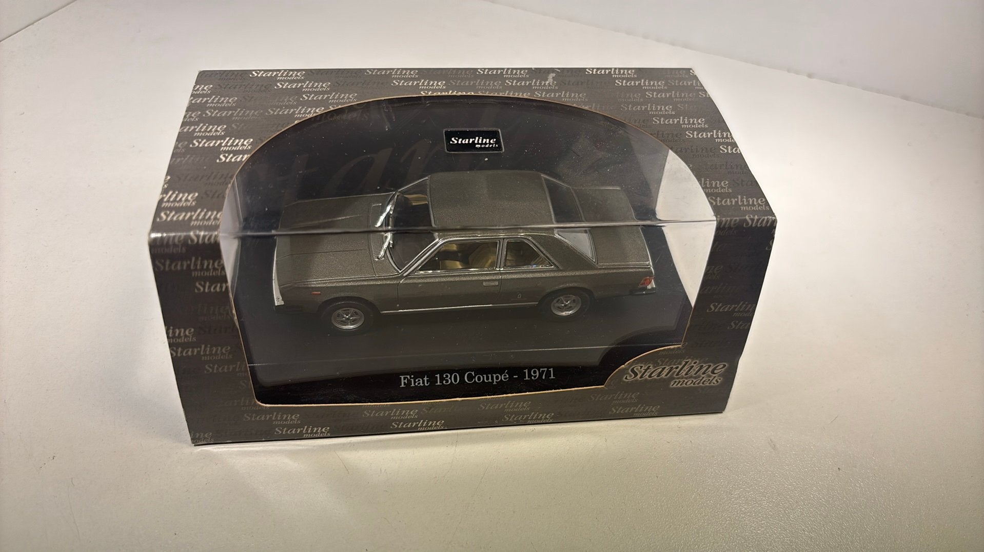 Fiat 130 coupe 1971 starline 1.43, Hobby en Vrije tijd, Modelauto's | 1:43, Overige merken, Auto, Ophalen of Verzenden, A