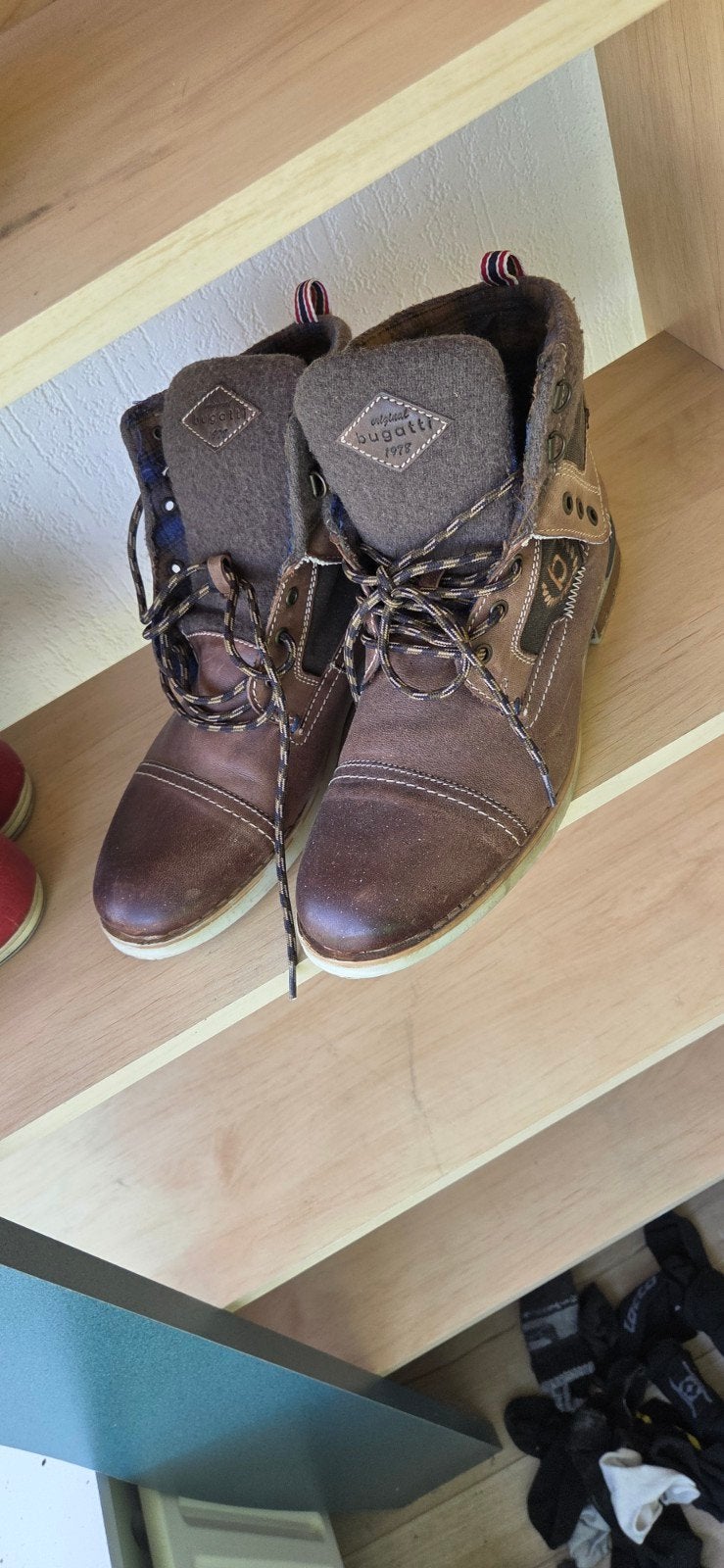 Schoenen bugatti, Ophalen, Zo goed als nieuw, Bruin