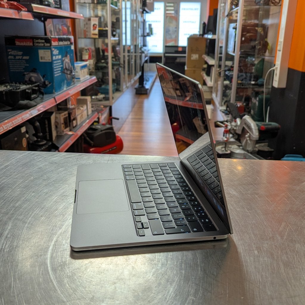 MacBook Air 13 Inch 2024 M3 16GB 512GB SSD Space Gray, Apple, Zo goed als nieuw, Support@apple.com, One Apple Park Way
Cupertino, CA 95014
United States