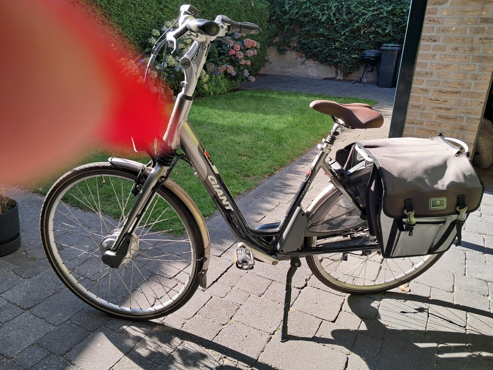 Giant Twist elektrische fiets met fietstassen en lader, Fietsen en Brommers, Elektrische fietsen, Ophalen, Gebruikt, Minder dan 30 km per accu