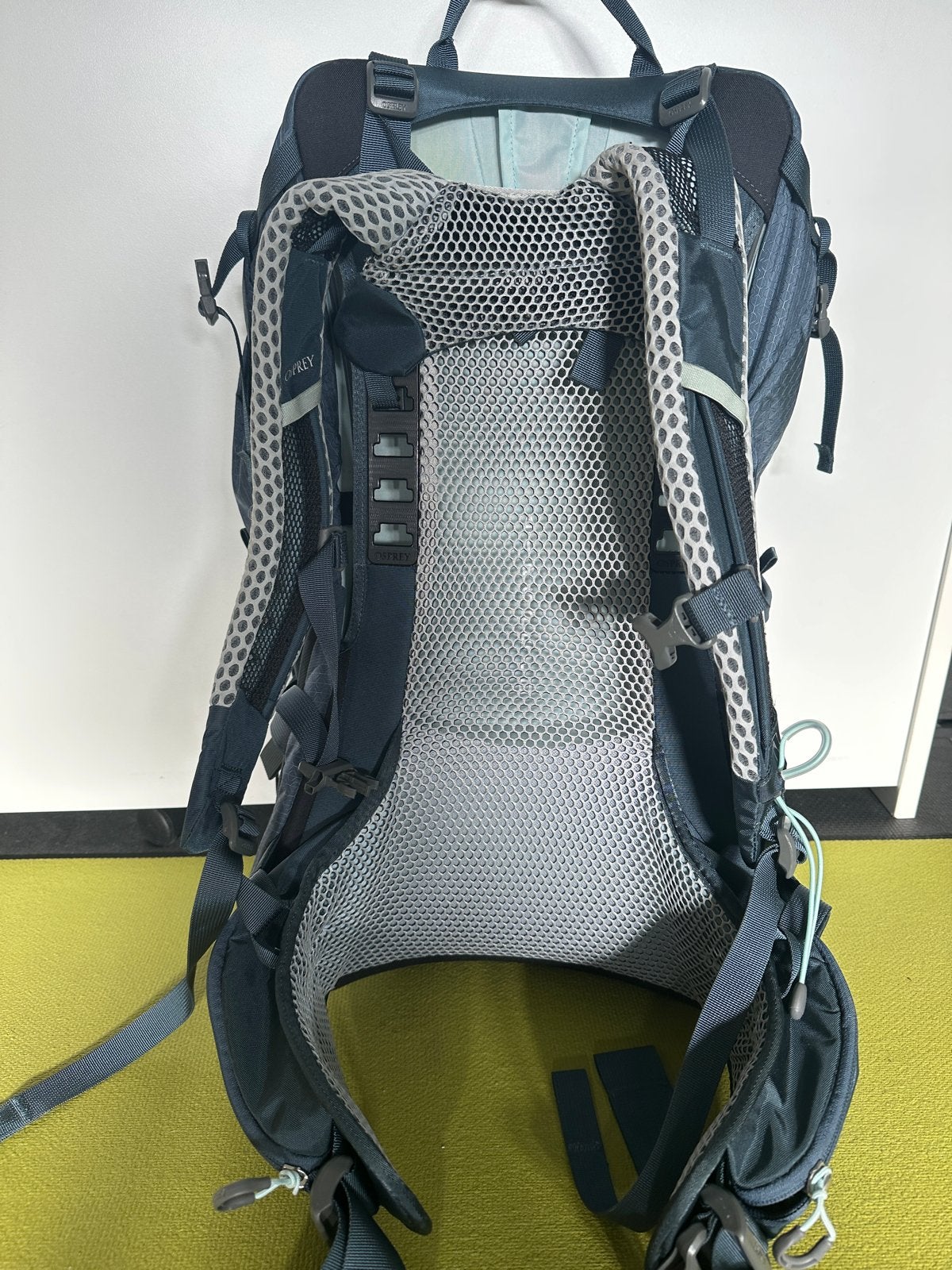 Osprey Sirrus 24 Wandelrugzak - Zo goed als nieuw, Sport en Fitness, Bergsport en Wandelen, Ophalen of Verzenden, Zo goed als nieuw