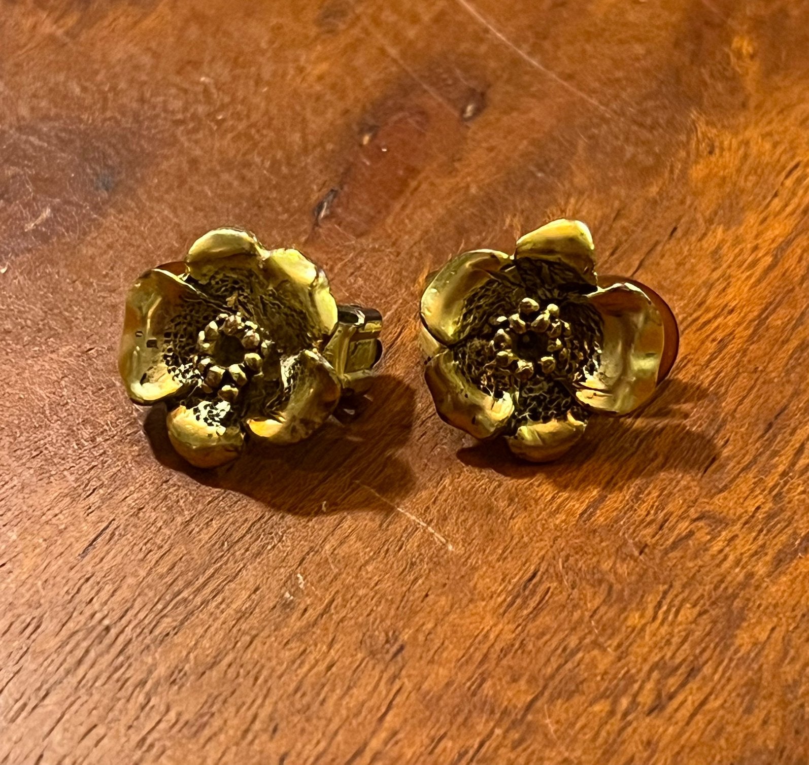 Vintage jugendstil roosjes oorclips vergulde boho oorbellen, Sieraden, Tassen en Uiterlijk, Oorbellen, Ophalen of Verzenden, Zo goed als nieuw
