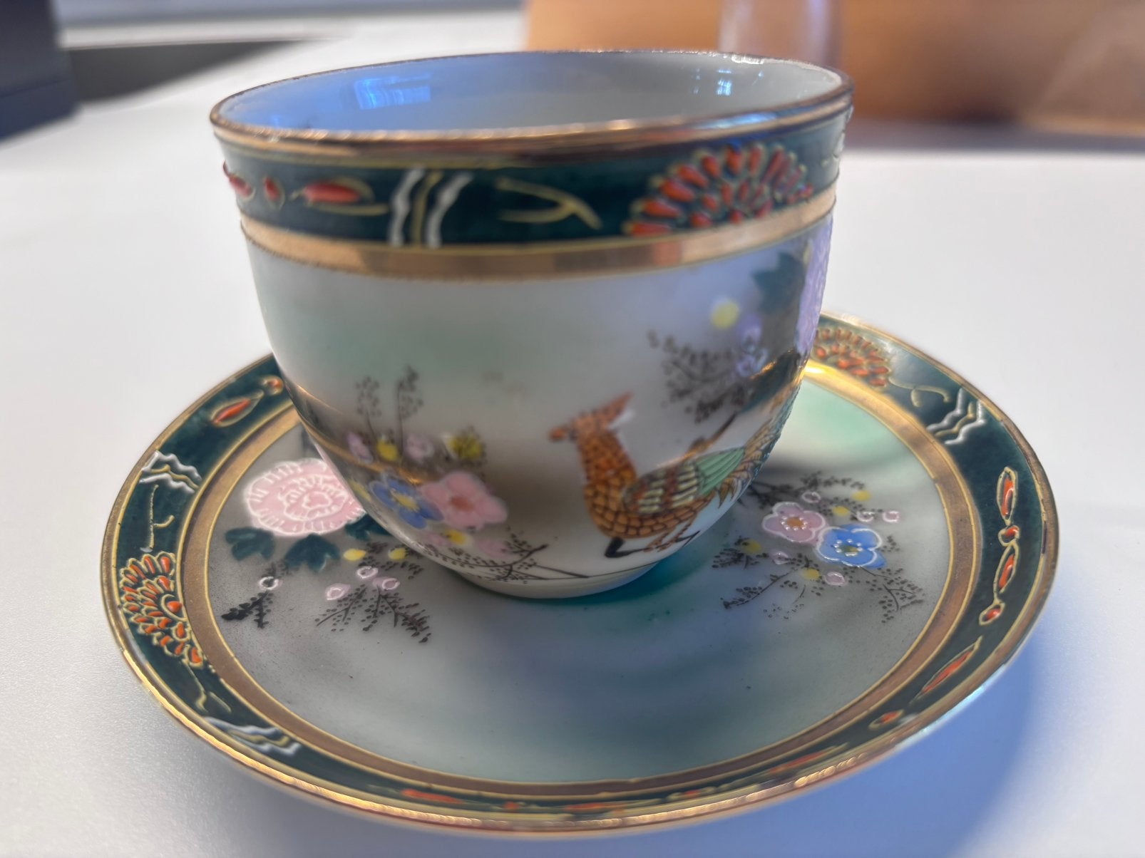 Mikori Vintage Kop en Schotel met Bloemen en Vogel Motief, Antiek en Kunst, Ophalen of Verzenden