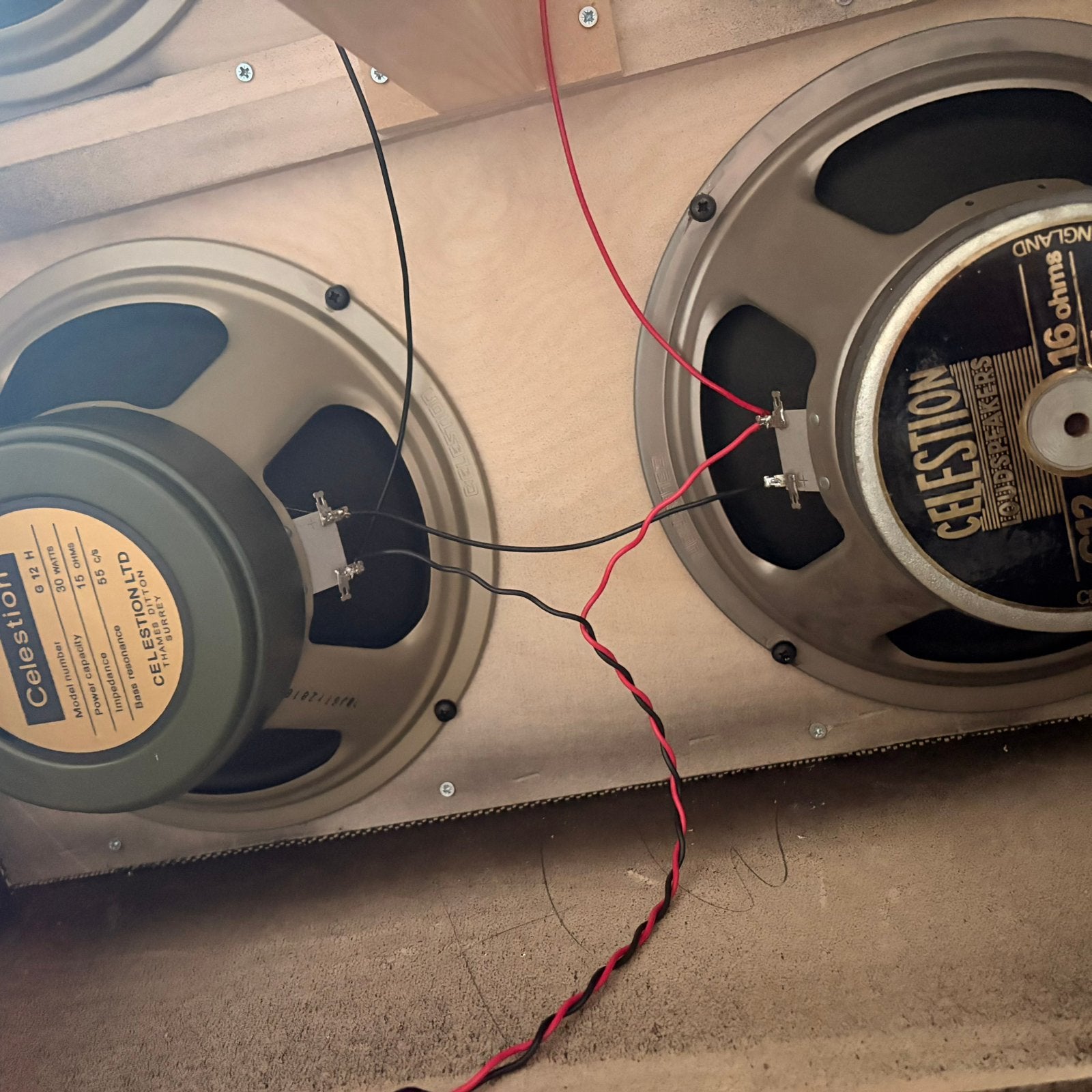 Celestion greenback and v30 16ohm, Ophalen of Verzenden, Zo goed als nieuw
