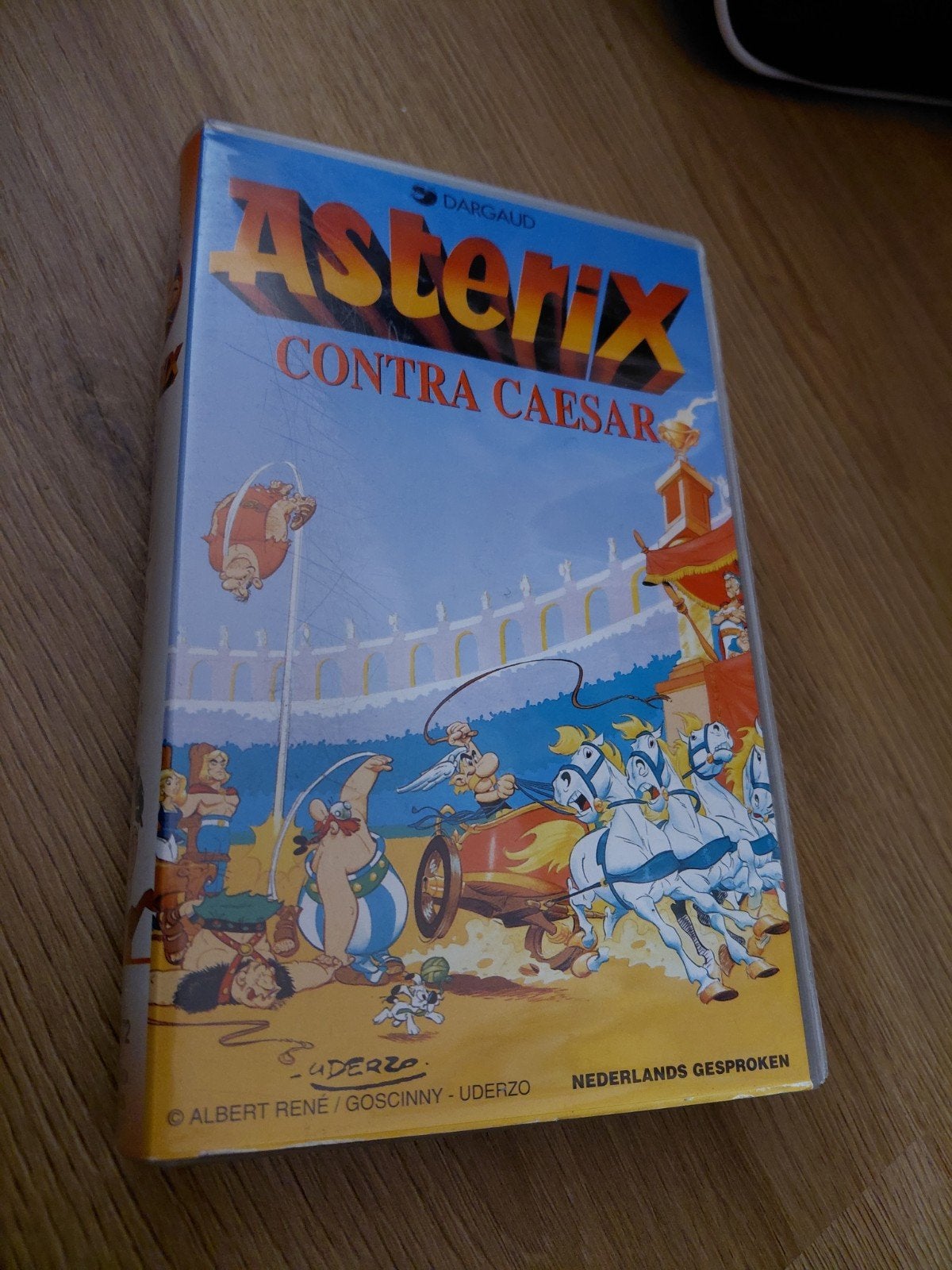 Asterix Contra Caesar videoband., Ophalen of Verzenden, Gebruikt, Tekenfilm, VHS
