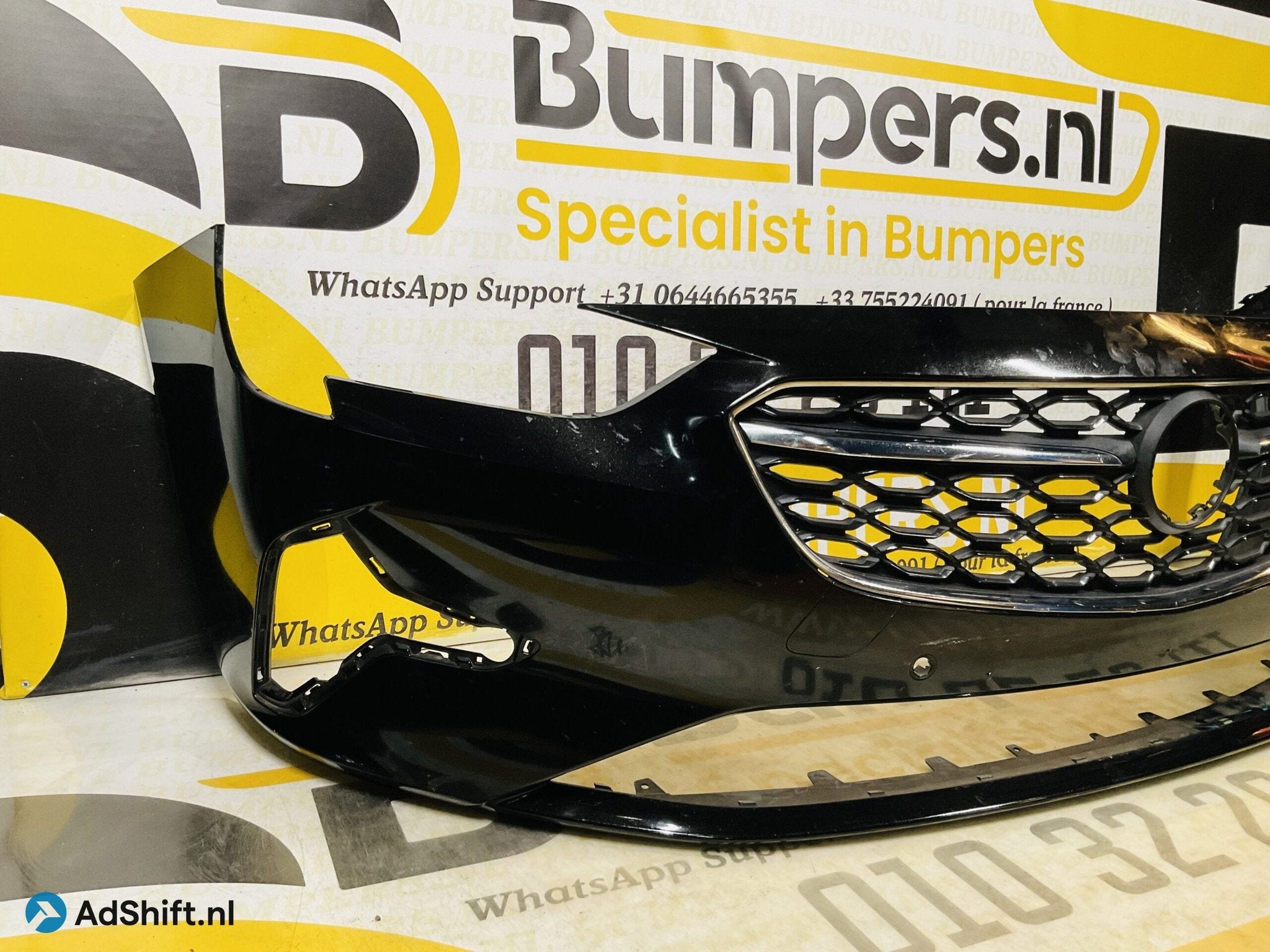 BUMPER Opel Insignia Facelift 4xpdc VOORBUMPER 2-i6-10106z, Auto-onderdelen, Bumper
