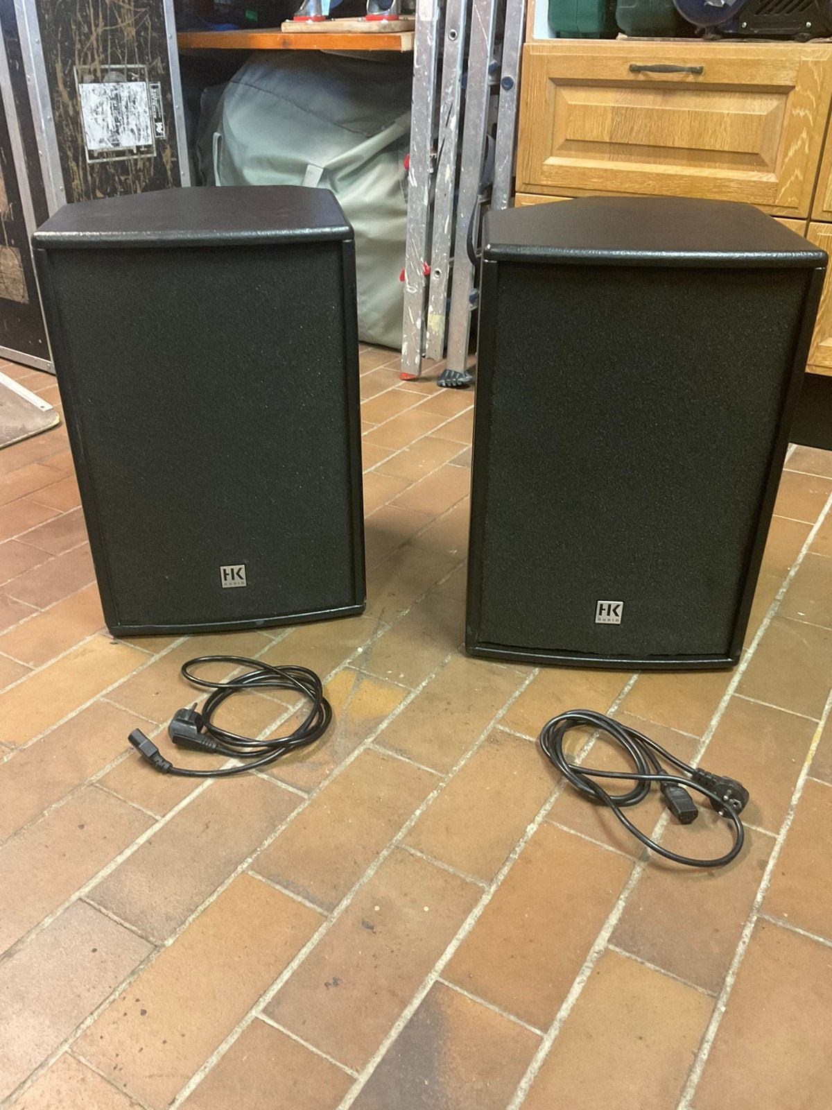 HK Audio F.A.S.T actieve PA speakers (met beschermhoes), Ophalen, Gebruikt, Minder dan 500 watt, P.A.