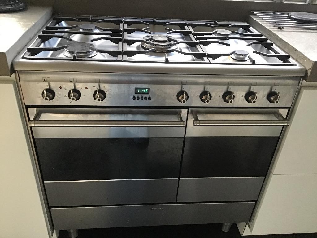 Smeg Gasfornuis afzuigkap, Witgoed en Apparatuur, Fornuizen, Ophalen, Gebruikt, 60 cm of meer, Gas