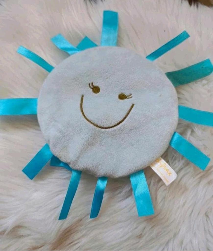 Zon knisperdoek met lintjes - Baby speelgoed, Ophalen of Verzenden, Zo goed als nieuw, Rammelaar