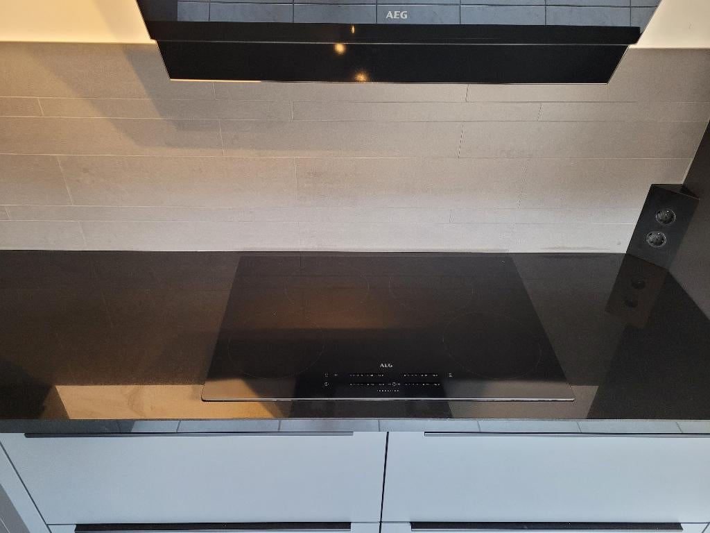 Zwart granieten werkblad, Huis en Inrichting, Keuken | Keukenelementen, Ophalen, Zwart, Zo goed als nieuw, 200 cm of meer