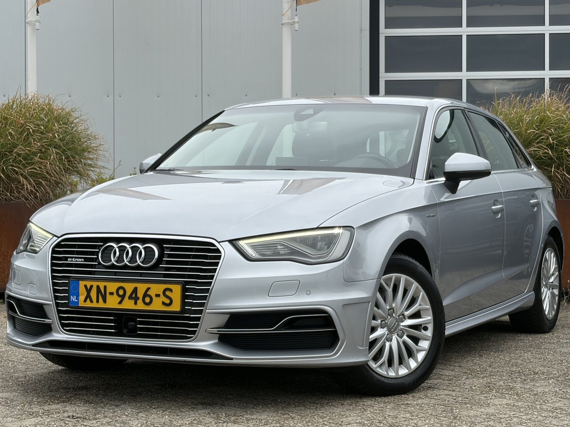 Audi A3 Sportback 1.4 e-tron PHEV Ambition Pro Line plus 225, Gebruikt, 4 cilinders, Leder en Stof, Plug-in hybride
