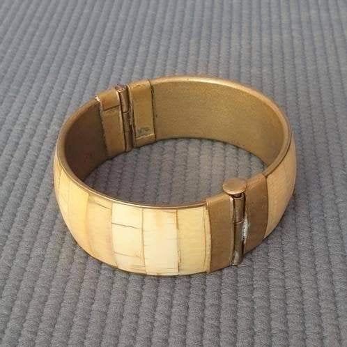 Vintage Chinese armband messing met been - diameter 6 cm, Sieraden, Tassen en Uiterlijk, Armbanden, Ophalen of Verzenden, Gebruikt