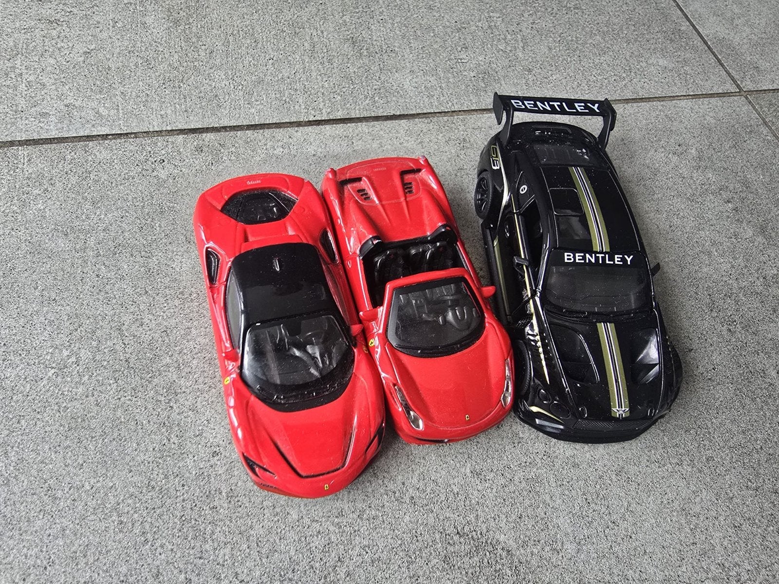 Set van 6 Speelgoedauto's: Ferrari, Bentley, Lamborghini, Ophalen, Gebruikt