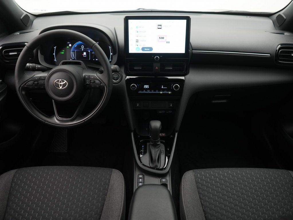 Toyota Yaris Cross 1.5 Hybrid 130 Executive | Private lease, Auto's, Gebruikt, Zwart, 1490 cc, Bedrijf