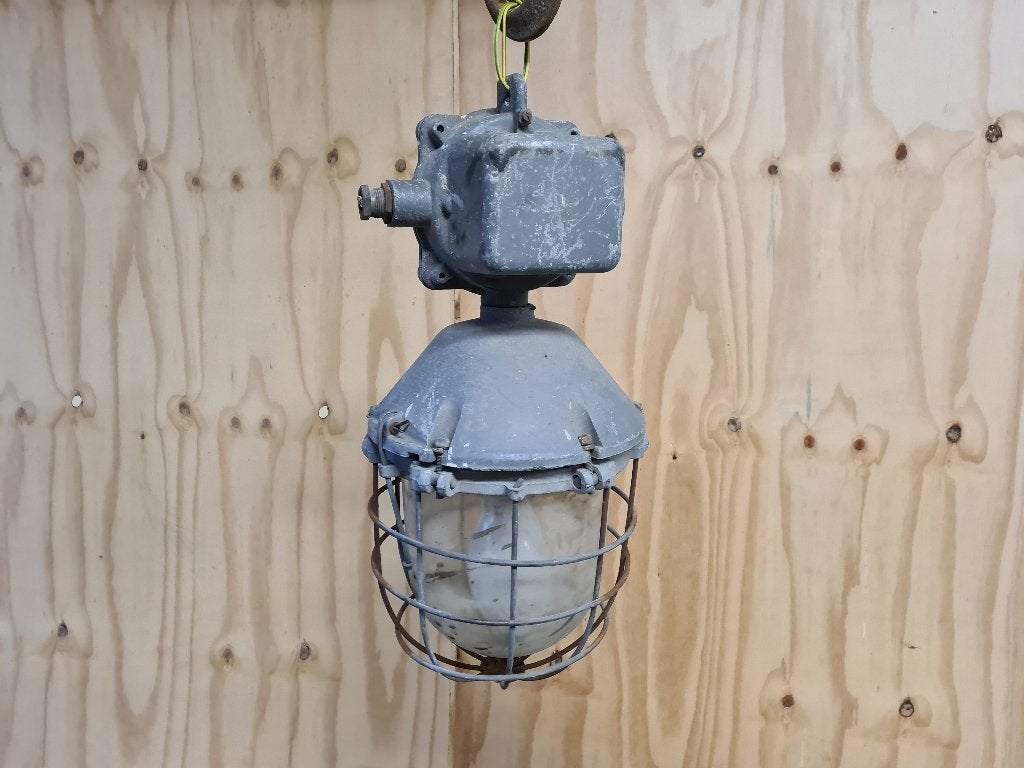 2 stuks Bully / kooilamp Totaal hoog ca 60 cm, Ophalen