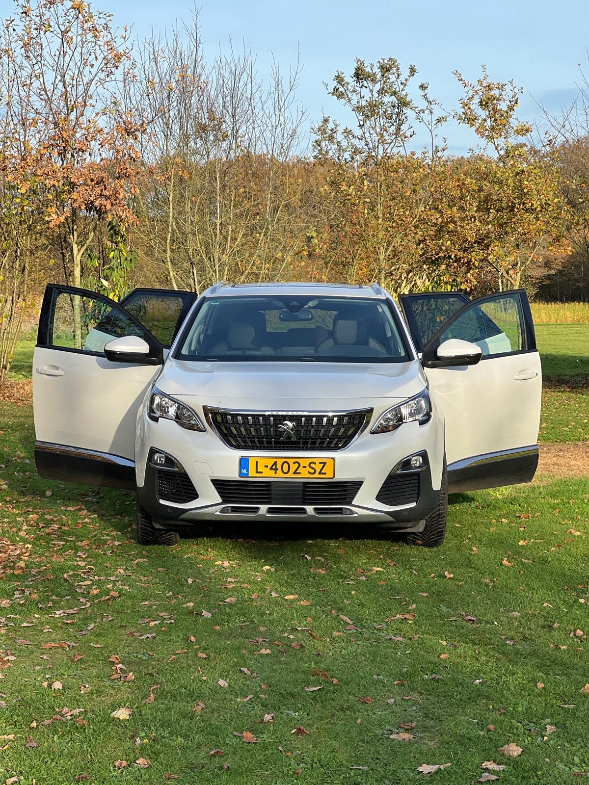 Peugeot 3008 1.2 Puretech 96KW/130PK Eat6 2017 Wit, Auto's, Peugeot, 1199 cc, Wit, 1245 kg, 1200 kg