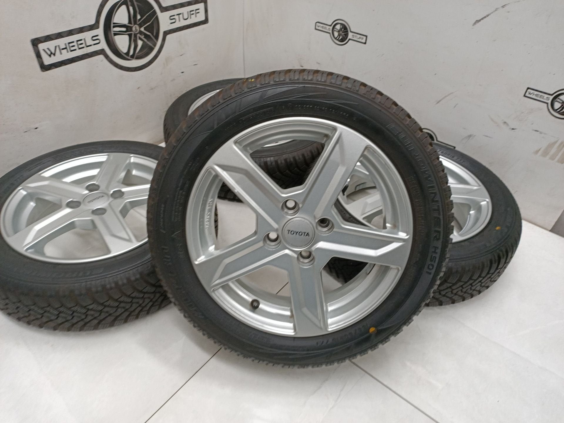 Toyota lichtmetaal velgen 15"inch met winterbanden 4x100, Auto-onderdelen, Banden en Velgen, Gebruikt, -, -, Banden en Velgen