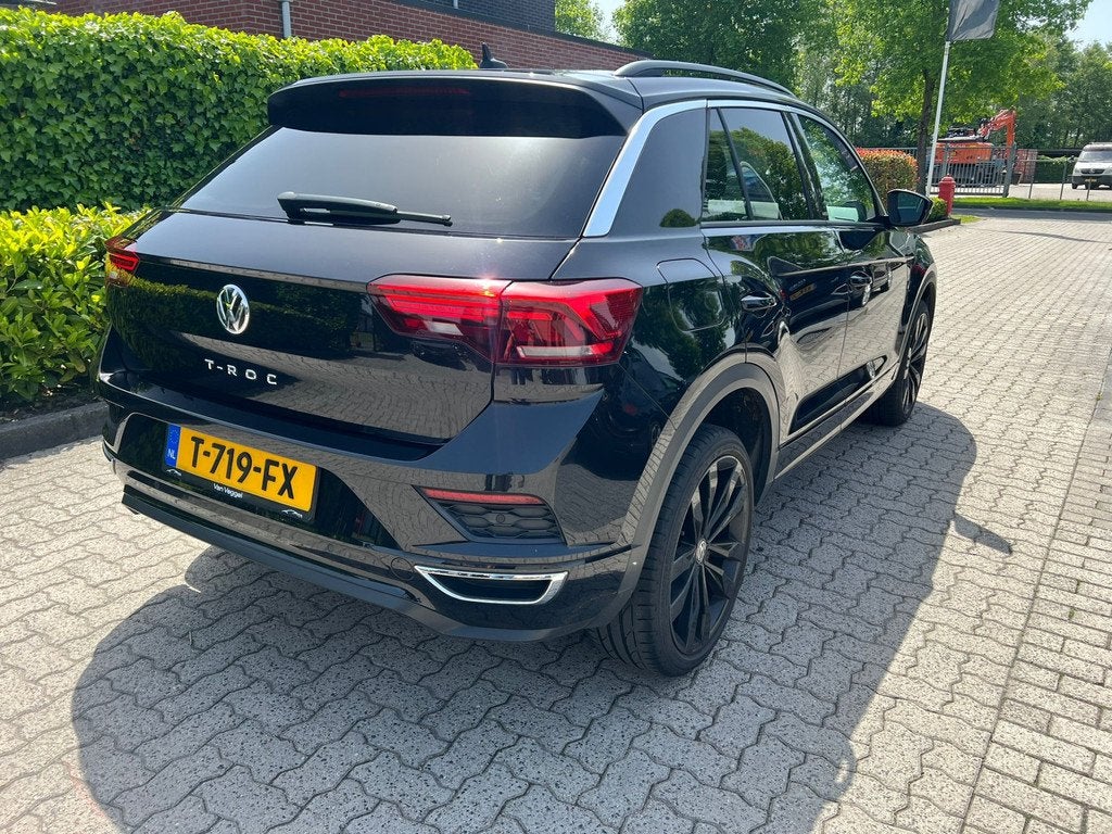 Volkswagen T-Roc 1.5 TSI Sport navi, cruise, stoelverw, trek, Stof, 4 cilinders, 150 pk, Zwart