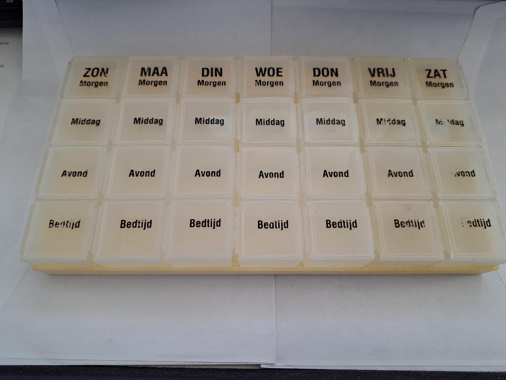 Pillendoosje, Ophalen of Verzenden, Zo goed als nieuw