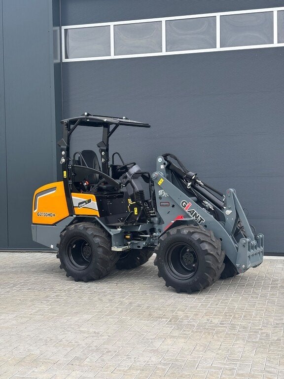 Giant g2700hd+ nieuw ! 2026, Tobroco, Info@tobroco.nl, Sprendlingenstraat 57
5061 KM  Oisterwijk, Wiellader of Shovel