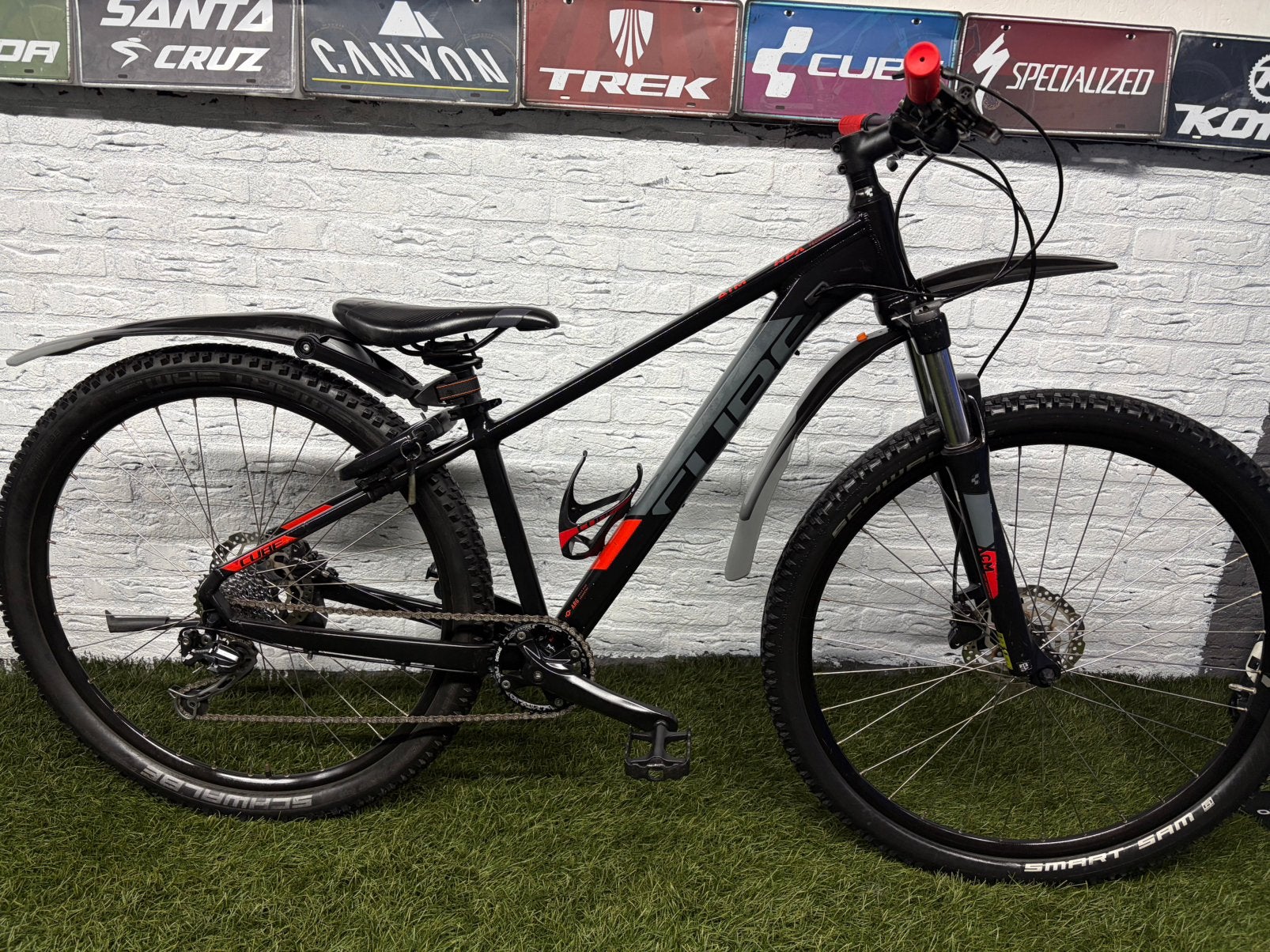 Cube Aim Race hpa 27,5 inch frame XS mountainbike size xs