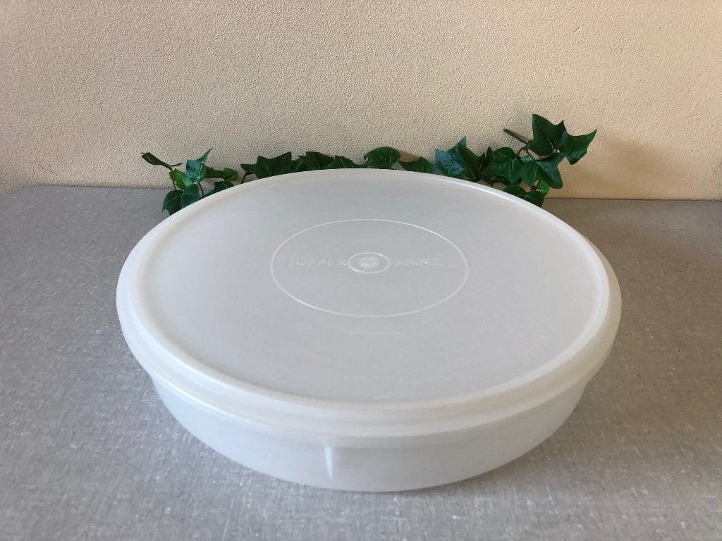 Z.G.A.N. taartschaal - grote schaal met deksel TUPPERWARE, Schaal, Wit, Ophalen of Verzenden, Zo goed als nieuw