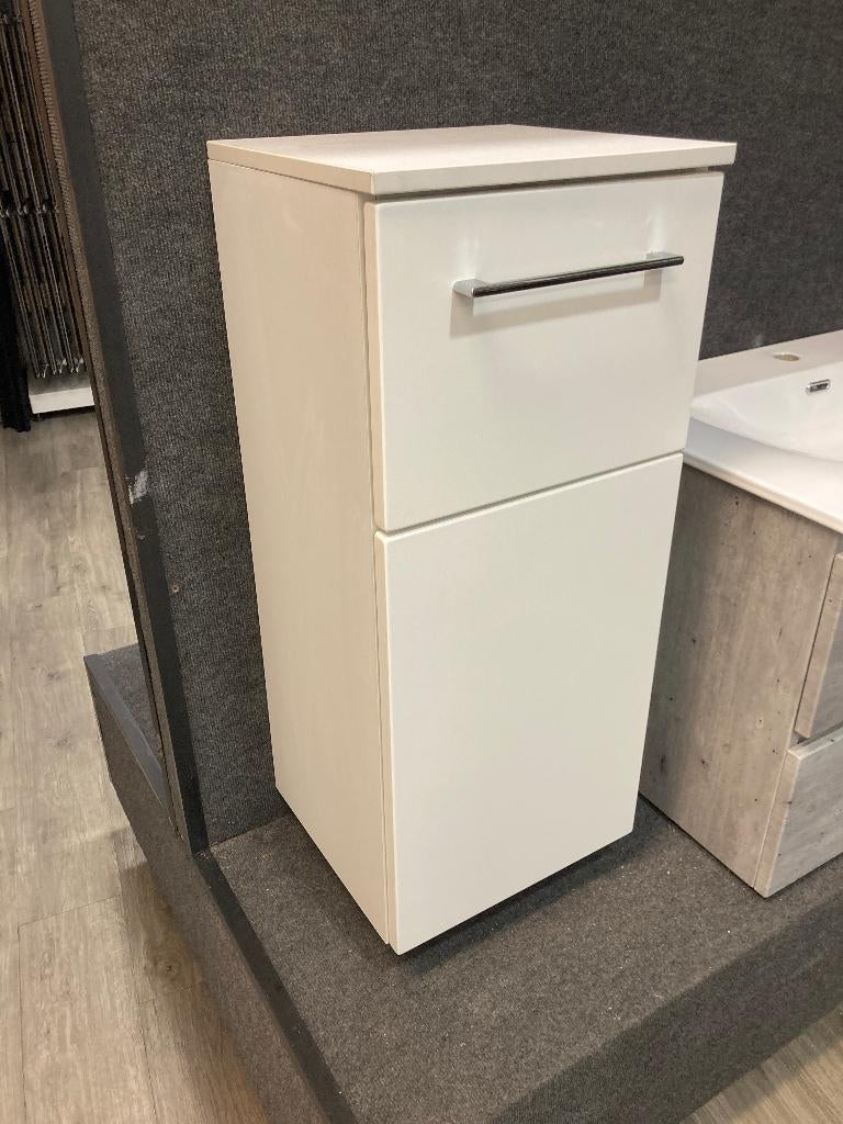 SHOWROOMOPRUIMING: Witte half hoge kast met lade., Ophalen, Minder dan 50 cm, 1 of 2 laden, Anneke@morssink-bouwmaterialen.nl