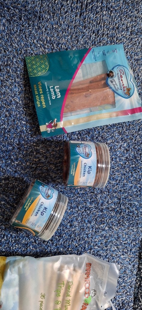 Te koop honden koekjes,speeltje ,matten nieuw ., Ophalen, Hond