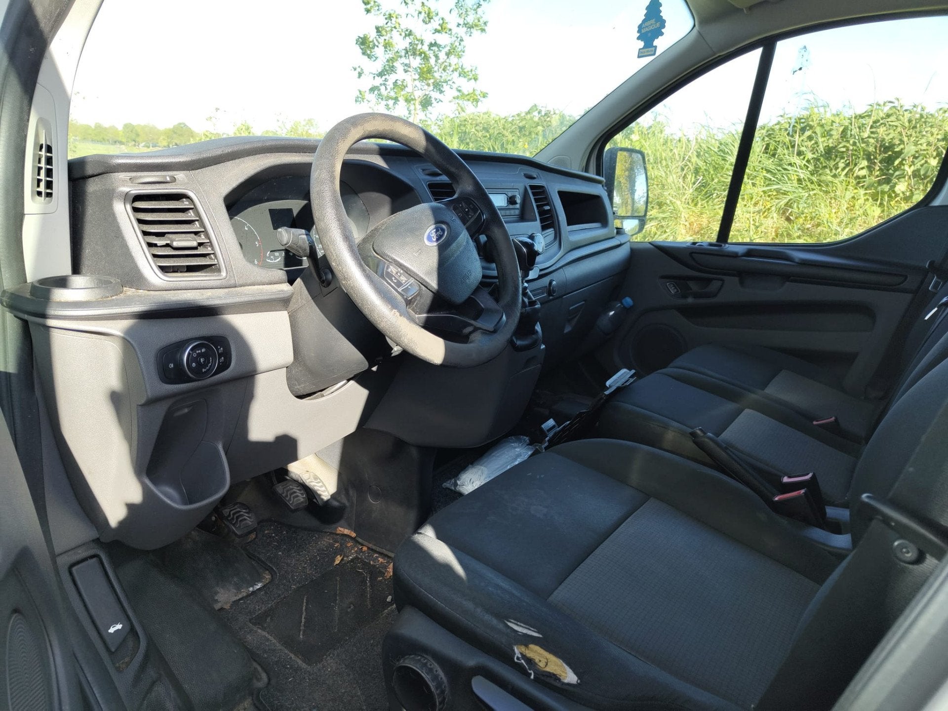 Ford Transit Custom 280 2.0 TDCI L1H1 *Motor defect* 3-Perso, Auto's, Voorwielaandrijving, Stof, 4 cilinders, Wit