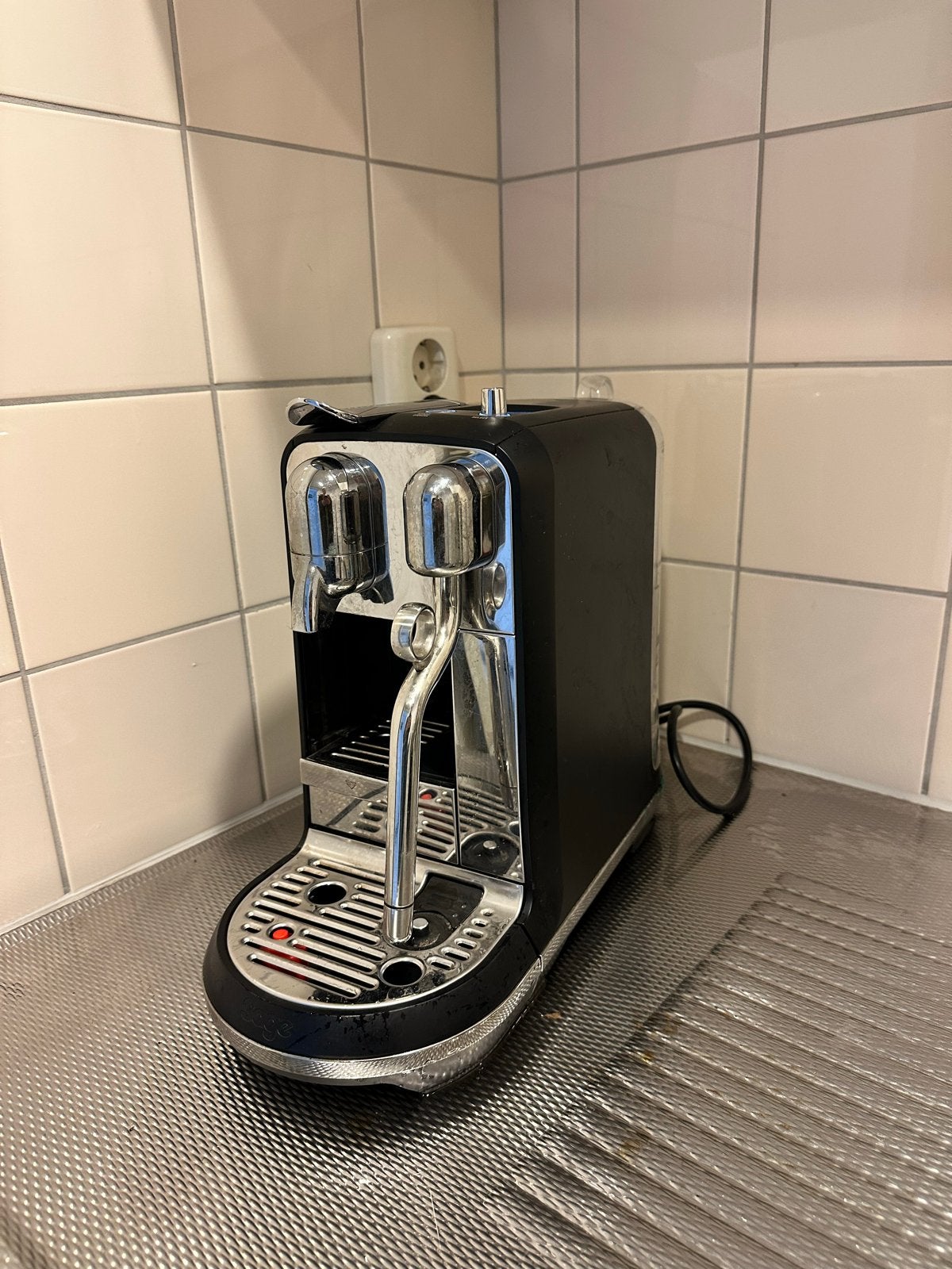 Nespresso Creatista Uno Koffiemachine, Witgoed en Apparatuur, Koffiezetapparaten, Ophalen, Gebruikt, Koffiemachine, 1 kopje