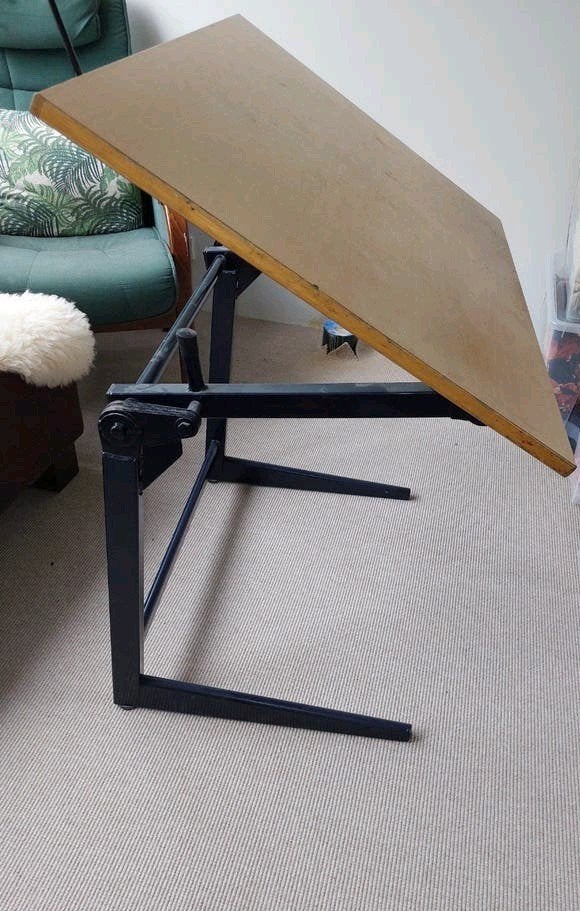 Tekentafel en verstelbare kruk, Ophalen, Gebruikt