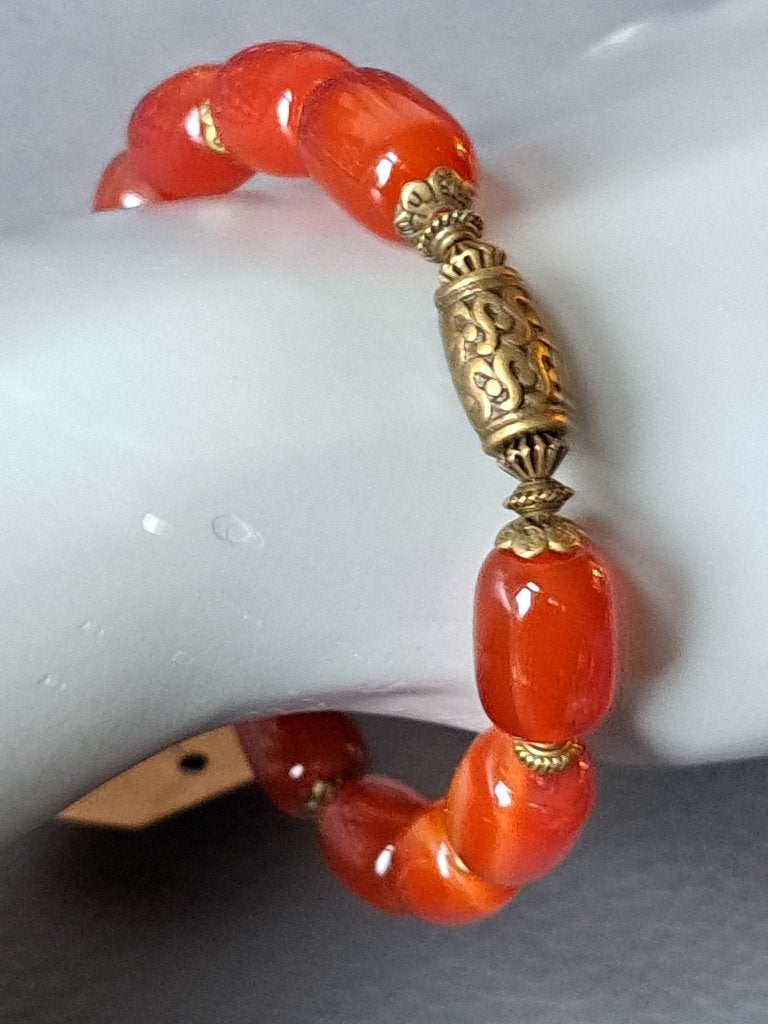 408 Edelsteen armband Carneool 13.5x10mm, Nieuw, Oranje, Ophalen of Verzenden, Elastiek