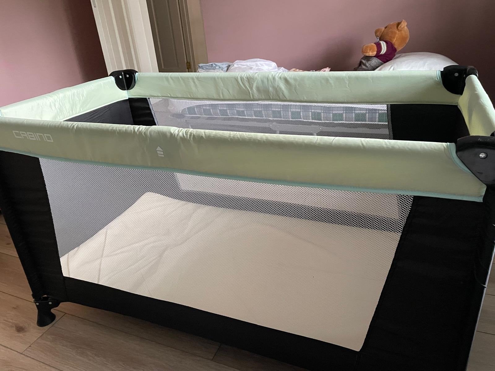 Cabino Reisbedje - Groen/Zwart met matras, Ophalen, Zo goed als nieuw, Reisbedje