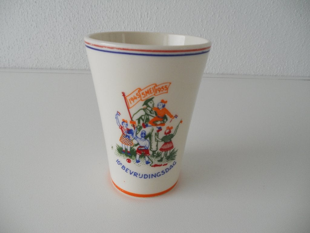 Regout bevrijdingsbeker 1945-1955, Ophalen of Verzenden