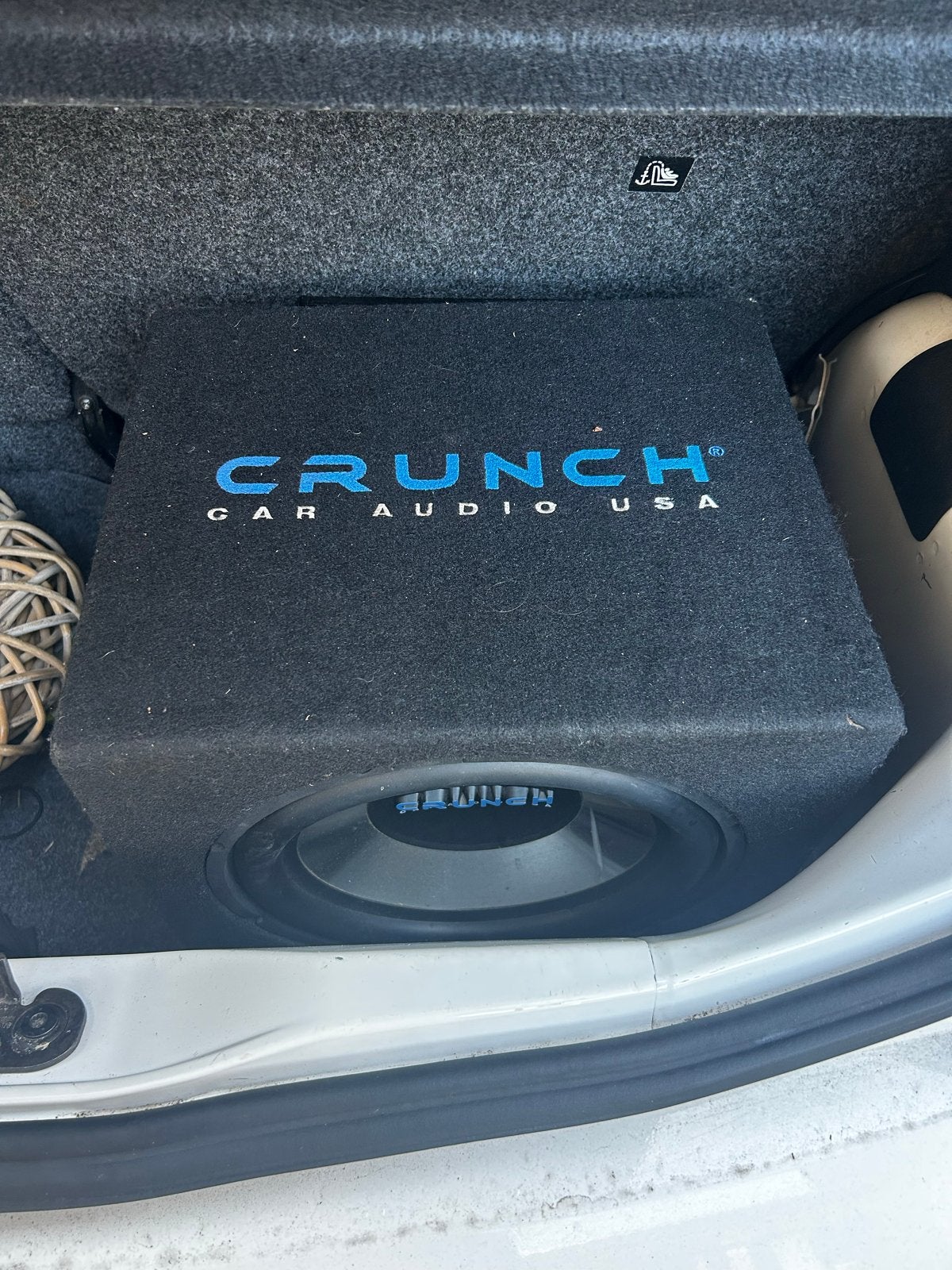 Crunch Subwoofer met Versterker - Uitstekende Staat, Ophalen, Gebruikt