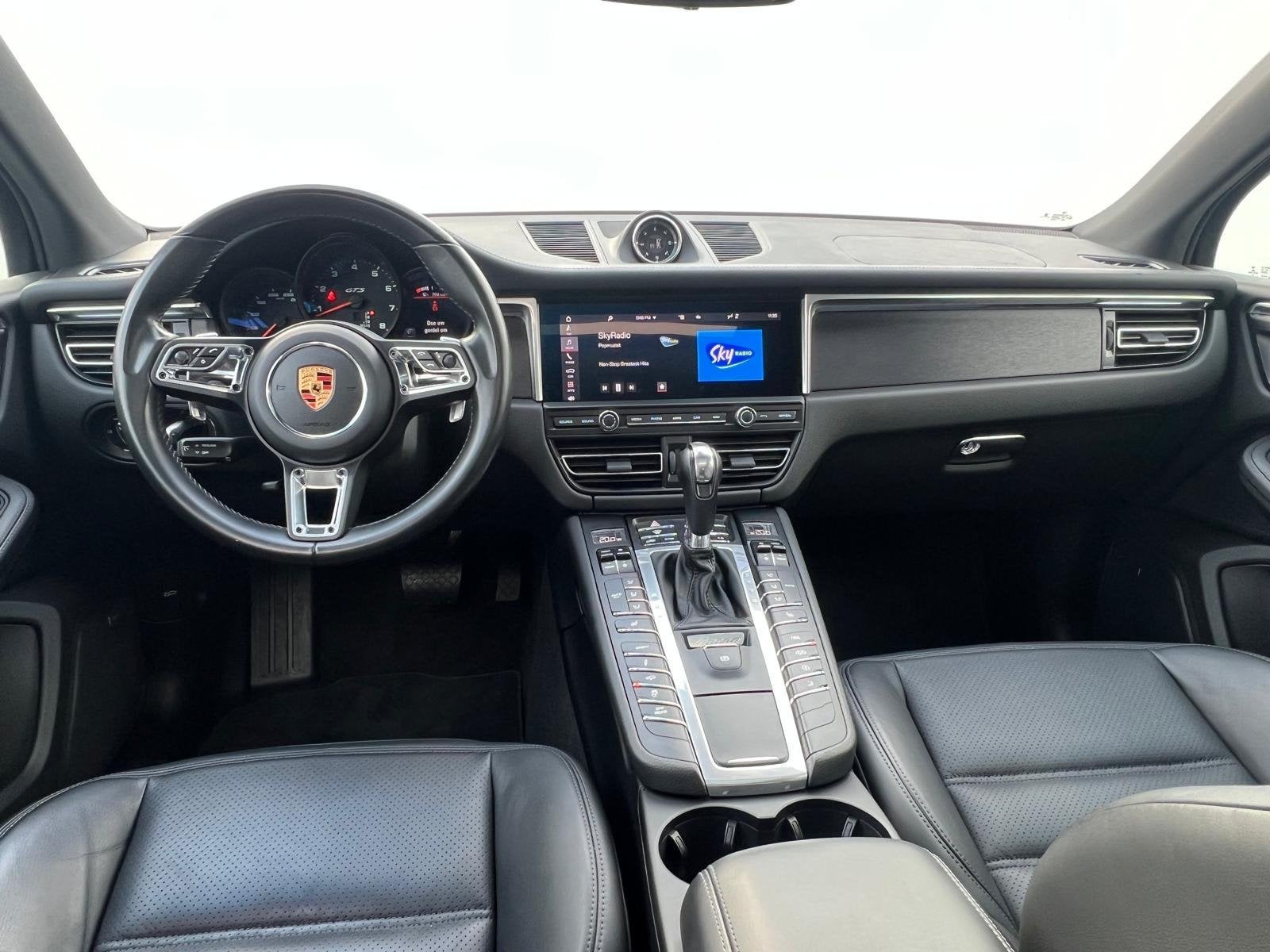 Foto 24 van Porsche Macan 2.9 GTS Orgineel Nederlandse auto met volledig