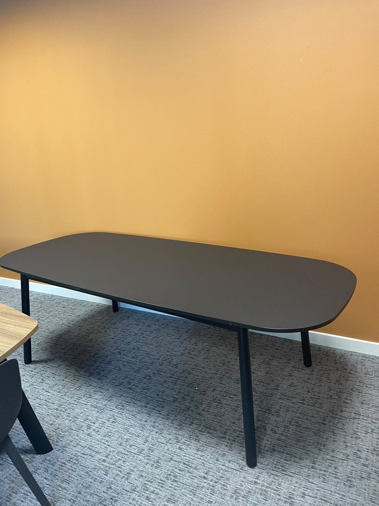 Vergadertafel GRATIS OPHALEN VANDAAG 20 OKTOBER 2026, Huis en Inrichting, Ophalen, Kunststof, Gebruikt, 100 tot 150 cm