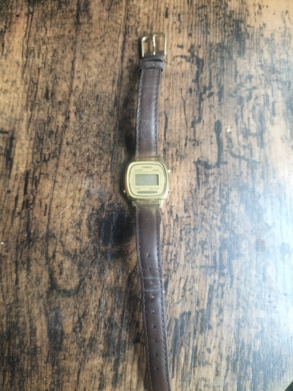 Vintage Casio Polshorloge - Goudkleurig met Leren Bandje, Overige merken, Overige materialen, Verzenden, Polshorloge