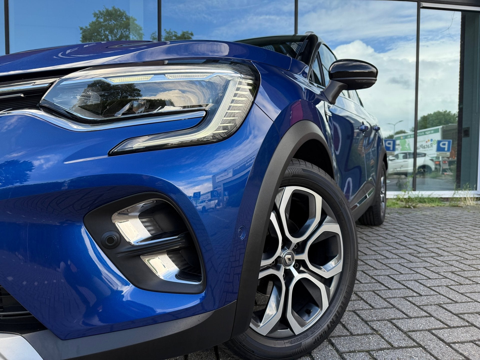 Renault Captur 1.0 TCe 90 Edition One - Climate - Navi - Bos, Voorwielaandrijving, Dealer onderhouden, Gebruikt, Blauw
