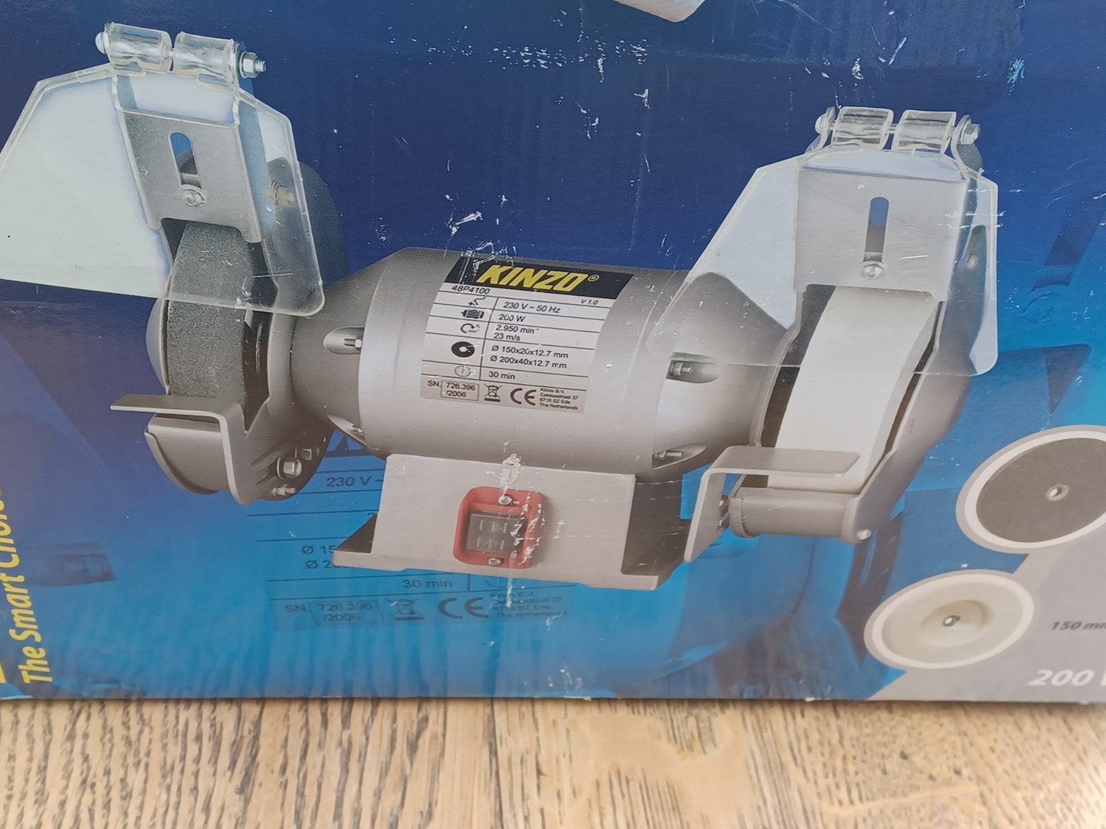 kinzo slijpmachine 200 wat nieuwe in doos, Ophalen of Verzenden, Nieuw, Minder dan 700 watt, Werkbankslijpmachine