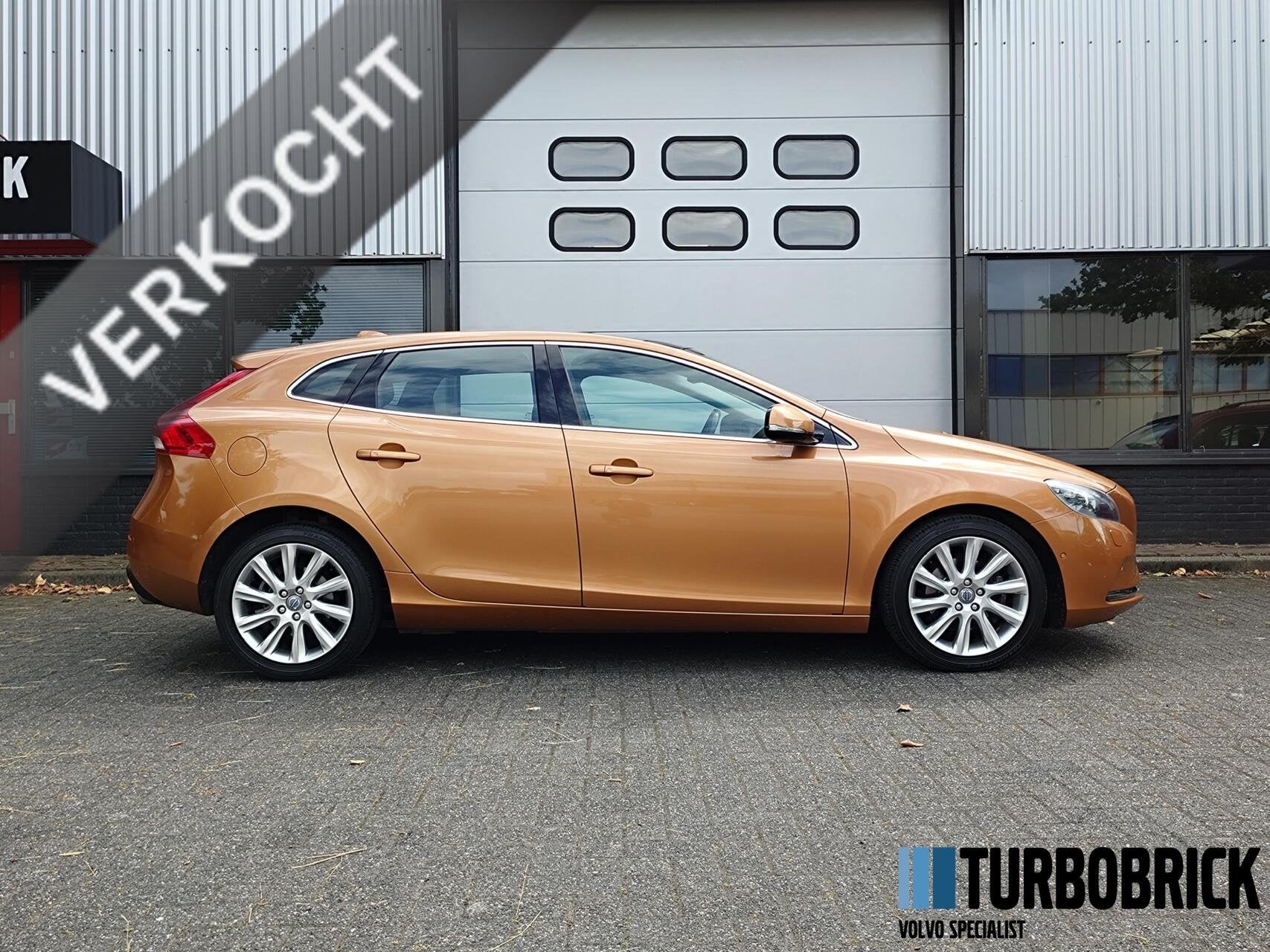 Volvo V40 1.6 T3 Summum |1e eig|Pano|Cruise|Keyless|CitySafe, Voorwielaandrijving, 1596 cc, Stof, Gebruikt