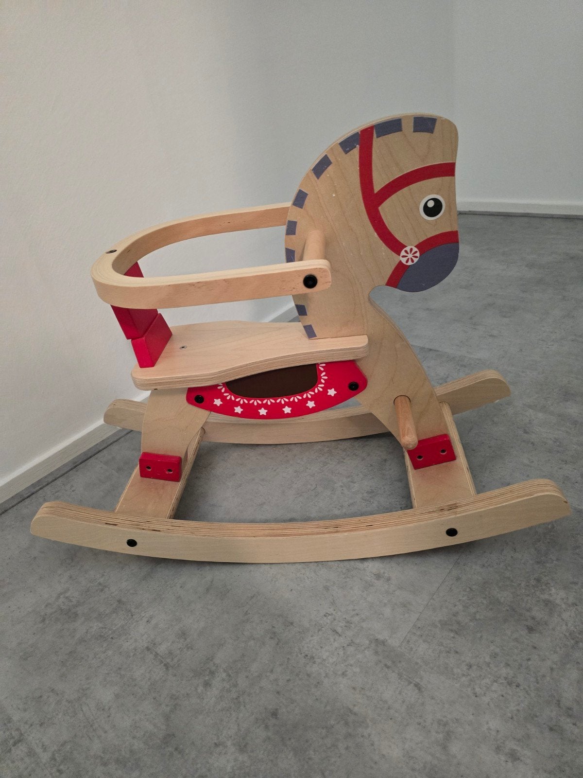 leuke houten schommelpaard, Ophalen, Zo goed als nieuw