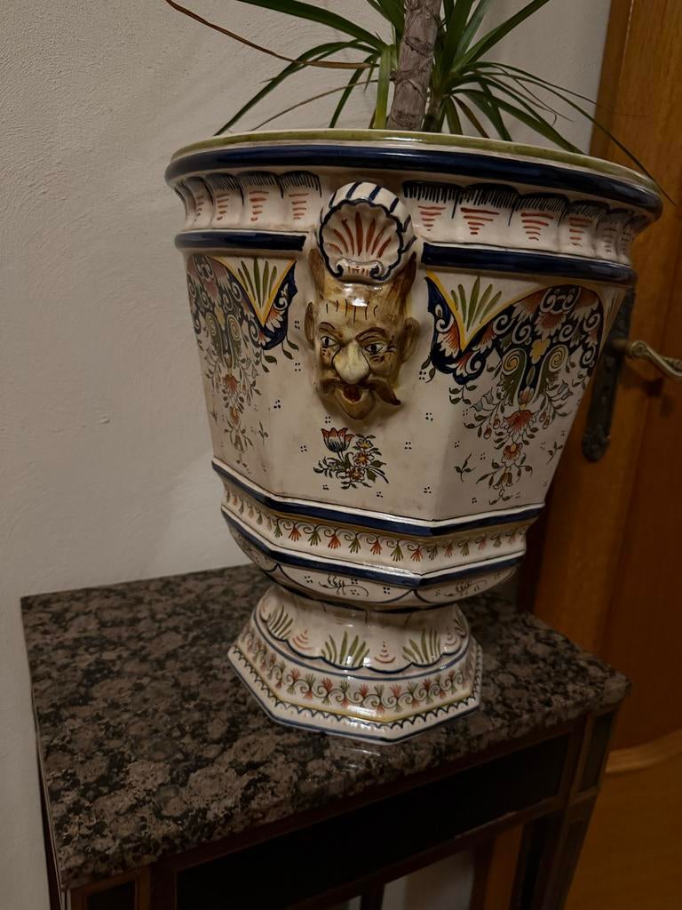 Grote Rouen bloempot - Helaas gelijmd, Antiek en Kunst, Ophalen