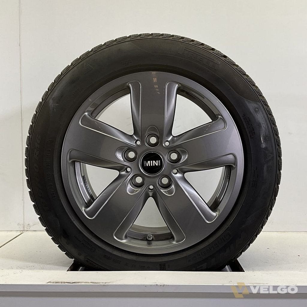 MINI COOPER F55 F56 F57 517 SET VELGEN + WINTERBANDEN 16 INC, Gebruikt, -, Banden en Velgen, 195 mm