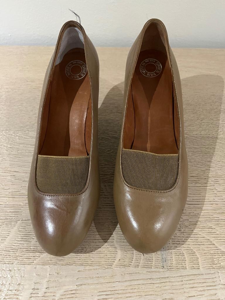 Dries van noten  39, Kleding | Dames, Schoenen met lage hakken, Beige, Nieuw, Dries van noten