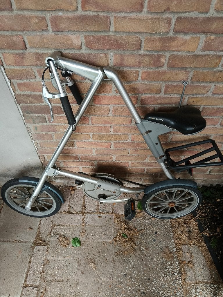 Strida vouwfiets Zilvergrijs aangeboden, Ophalen, Gebruikt