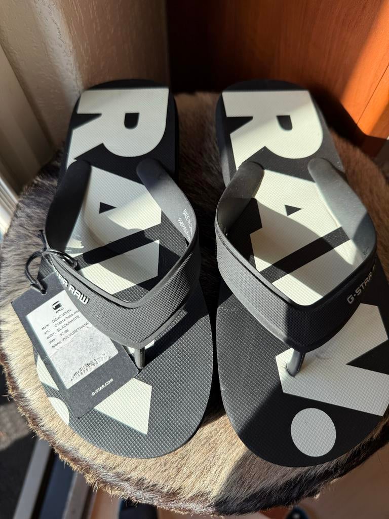 Nieuwe G-Star Slippers - Zwart/Wit, Kleding | Dames, Schoenen, Slippers, Zwart, Nieuw, Ophalen of Verzenden